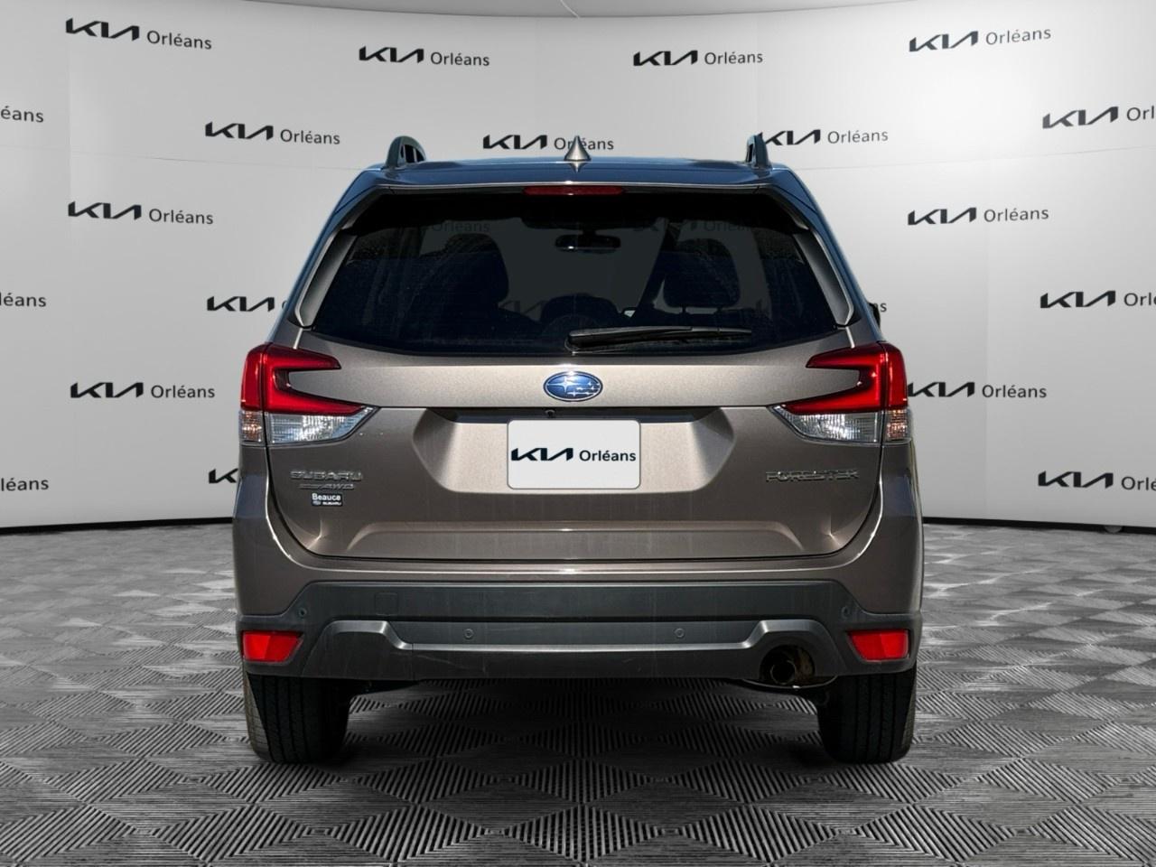 2022 Subaru Forester Convenience CVT Photo