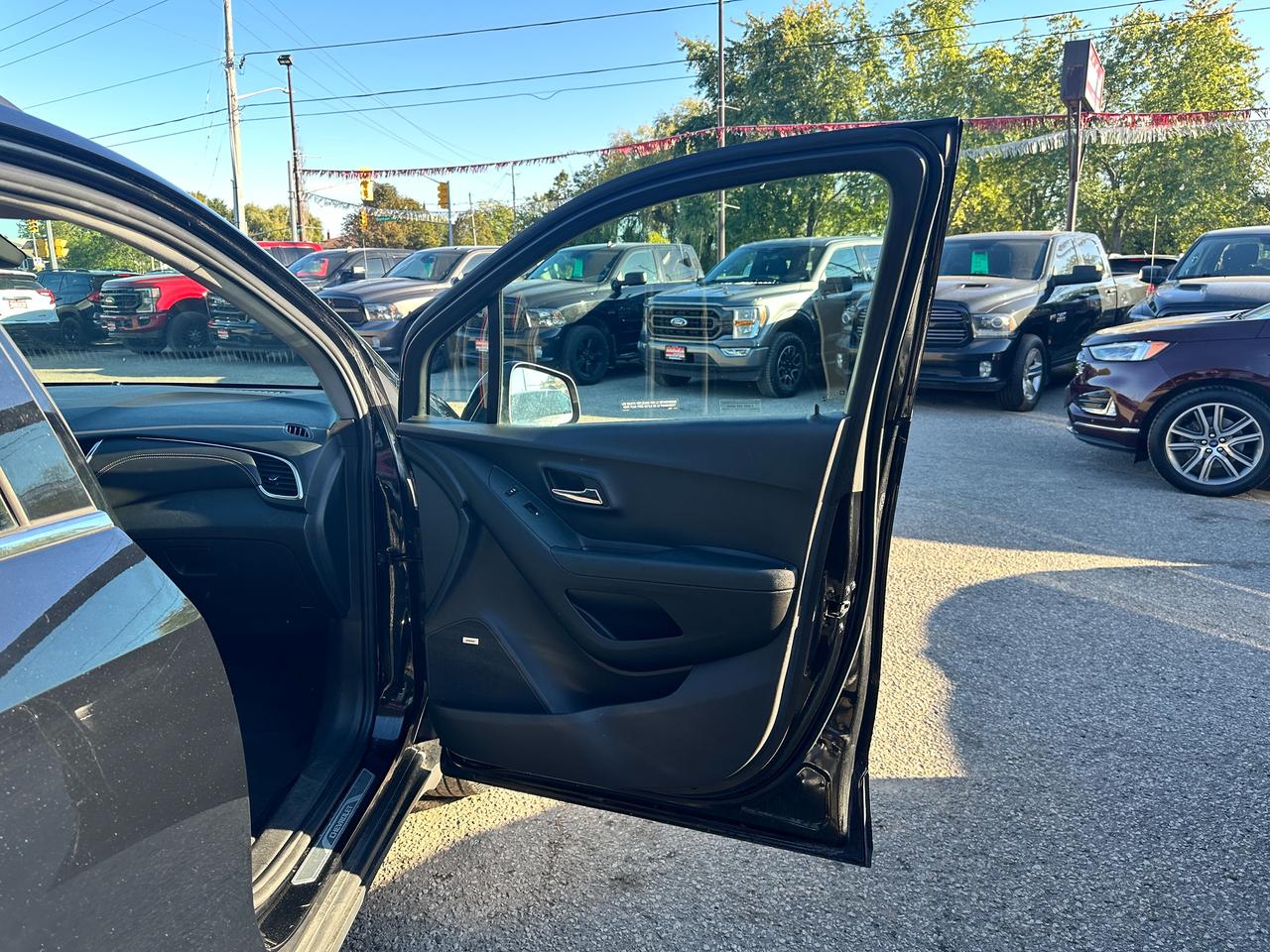 2018 Chevrolet Trax PremierAWD HTD-Leather Sunroof RemStart XM BOSE AC Photo