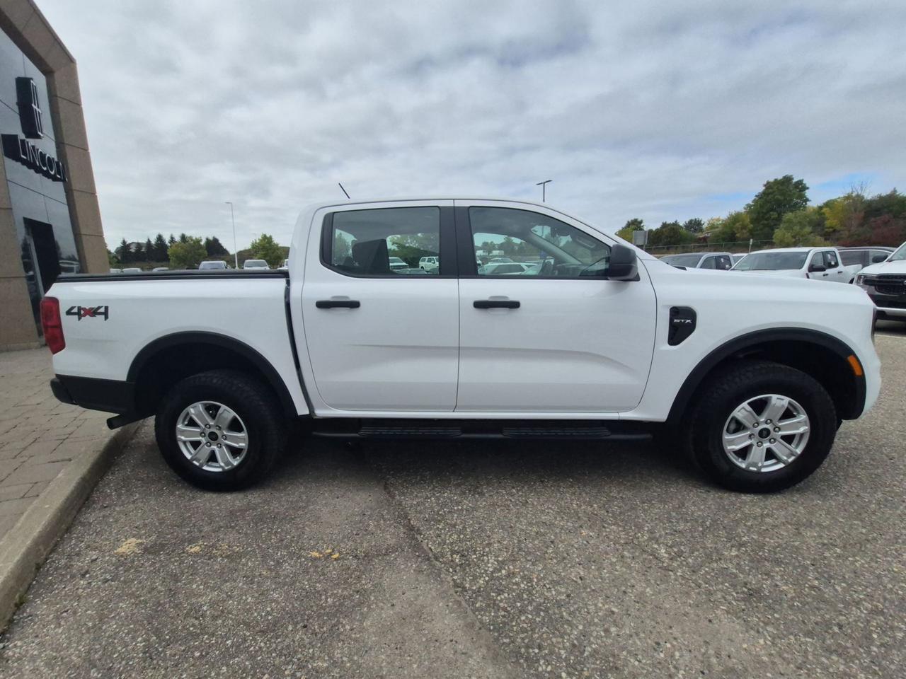 2024 Ford Ranger 4WD, BOUGHT HERE, SERVICED HERE, LIKE NEW! Photo3