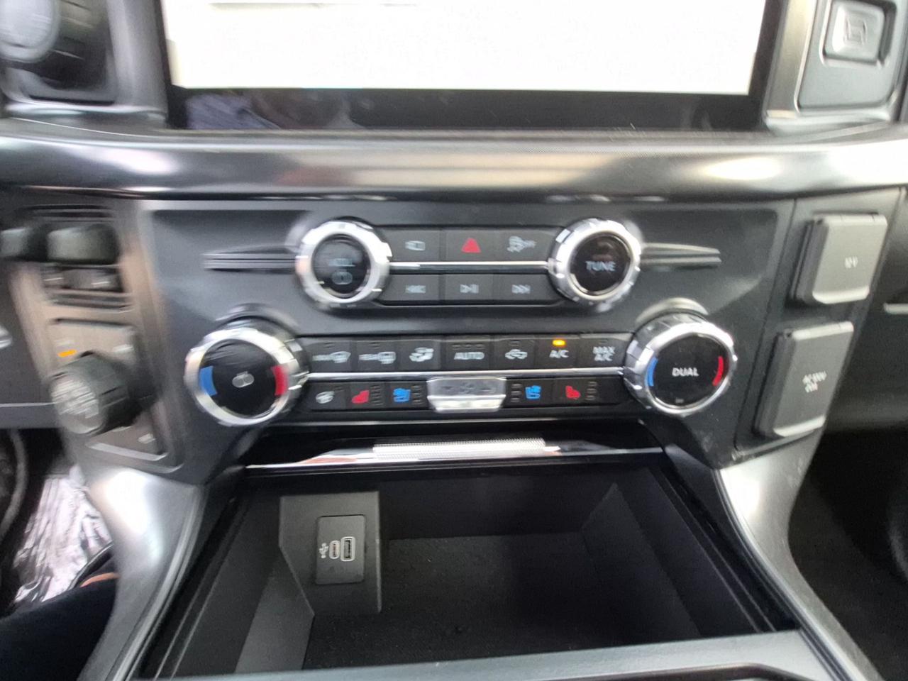 2026 Ford F-150 TREMOR, MOONROOF, PRO POWER, TOW/HAUL PKG Photo