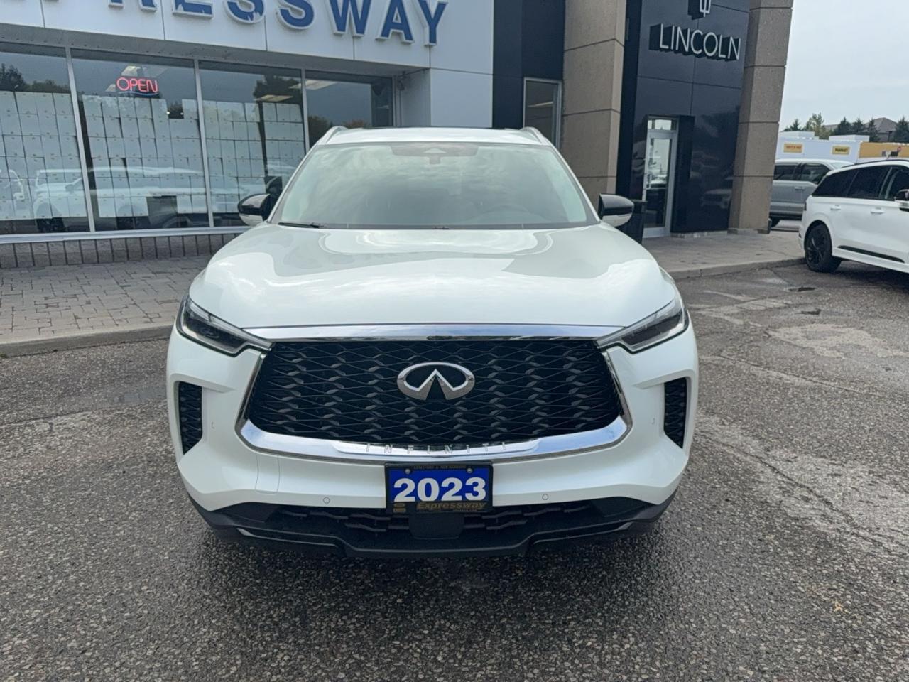 2023 Infiniti QX60 AWD, AUTOGRAPGH, LOCAL TRADE, LOADED, LIKE NEW! Photo