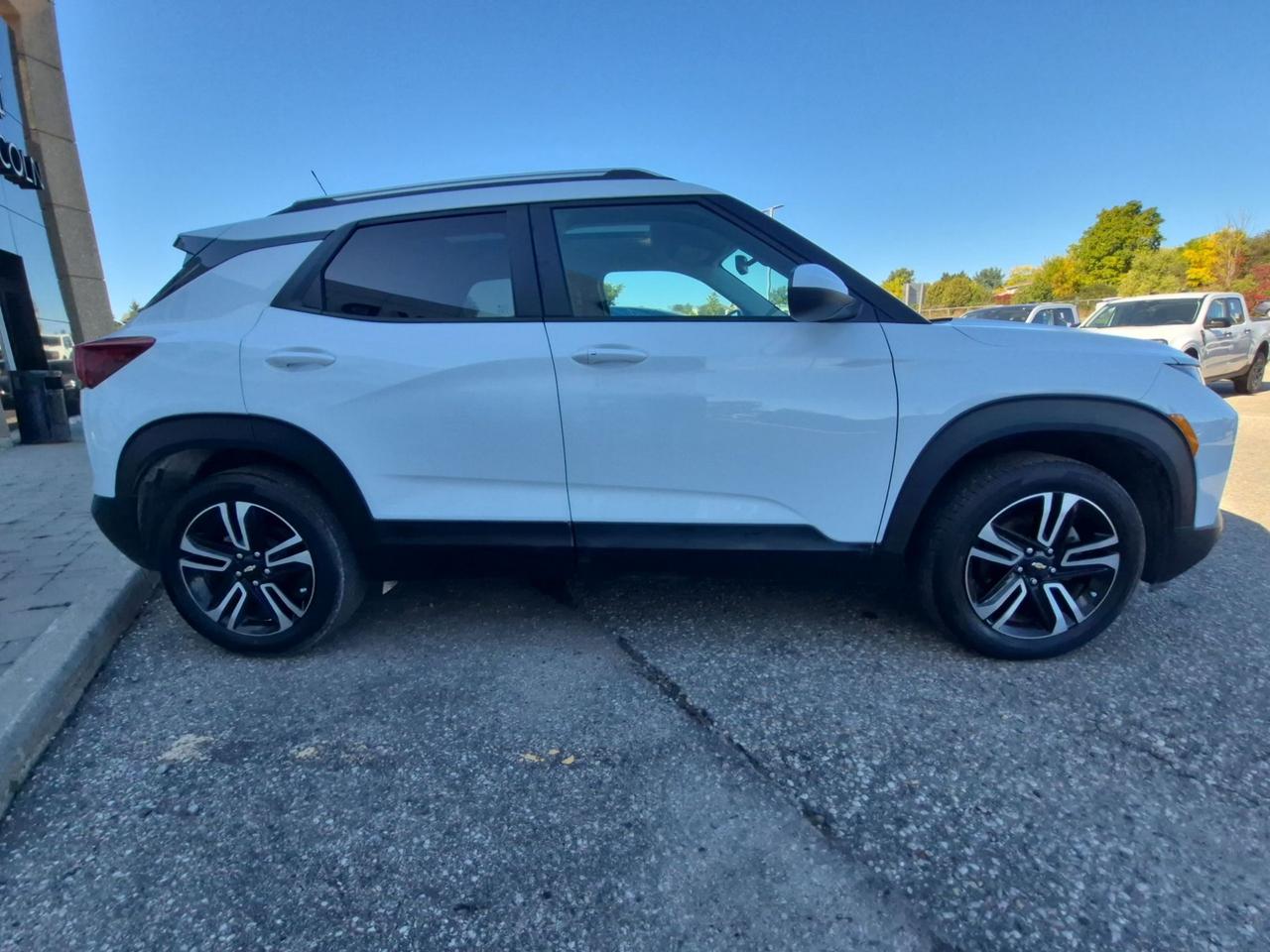 2023 Chevrolet TrailBlazer AWD, LT, TUR NORTH EDITION, 18" RIMS, GREAT ON GAS Photo3