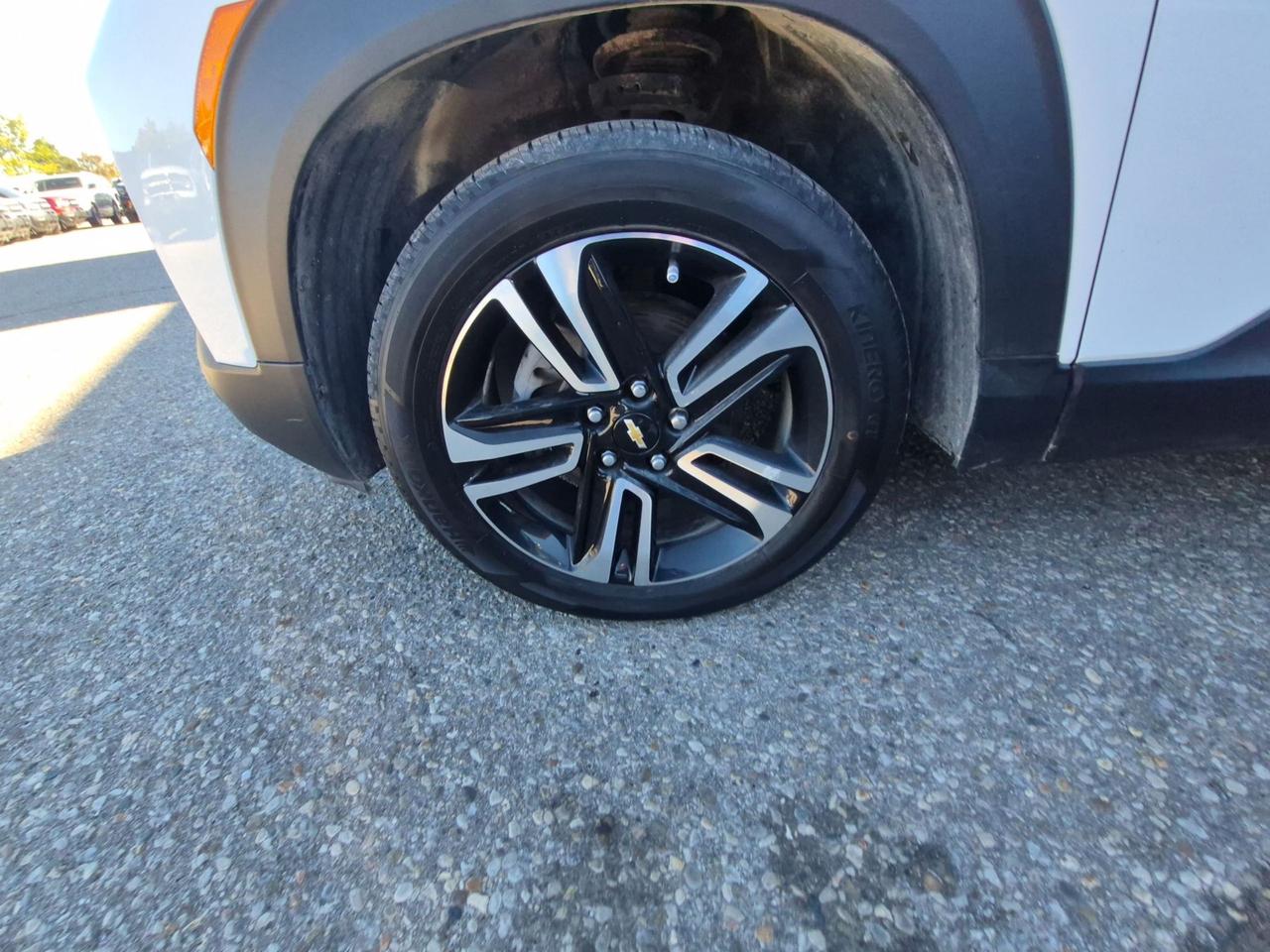2023 Chevrolet TrailBlazer AWD, LT, TUR NORTH EDITION, 18" RIMS, GREAT ON GAS Photo