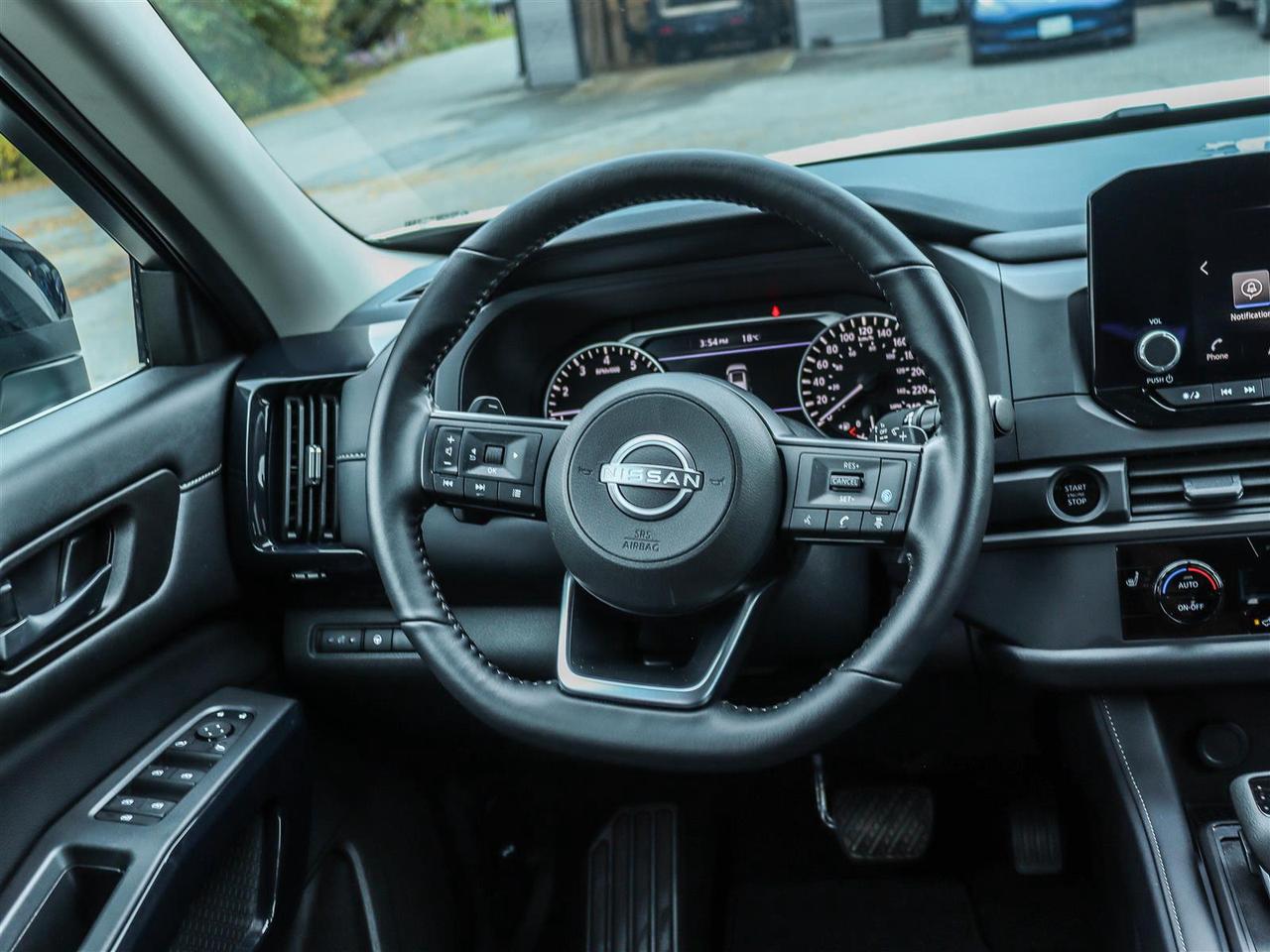 2025 Nissan Pathfinder S 4WD Photo