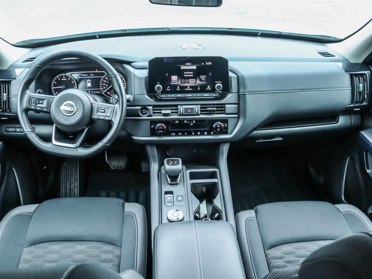 2025 Nissan Pathfinder S 4WD Photo