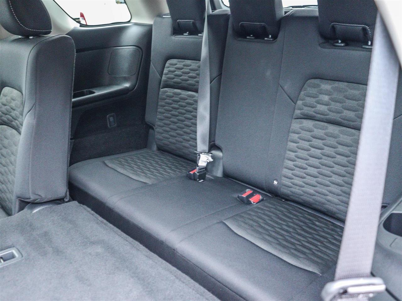 2025 Nissan Pathfinder S 4WD Photo