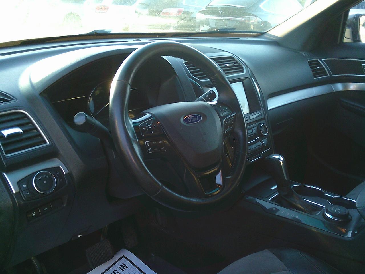 2017 Ford Explorer 4WD XLT 7 Passenger! TOW PKG! Photo