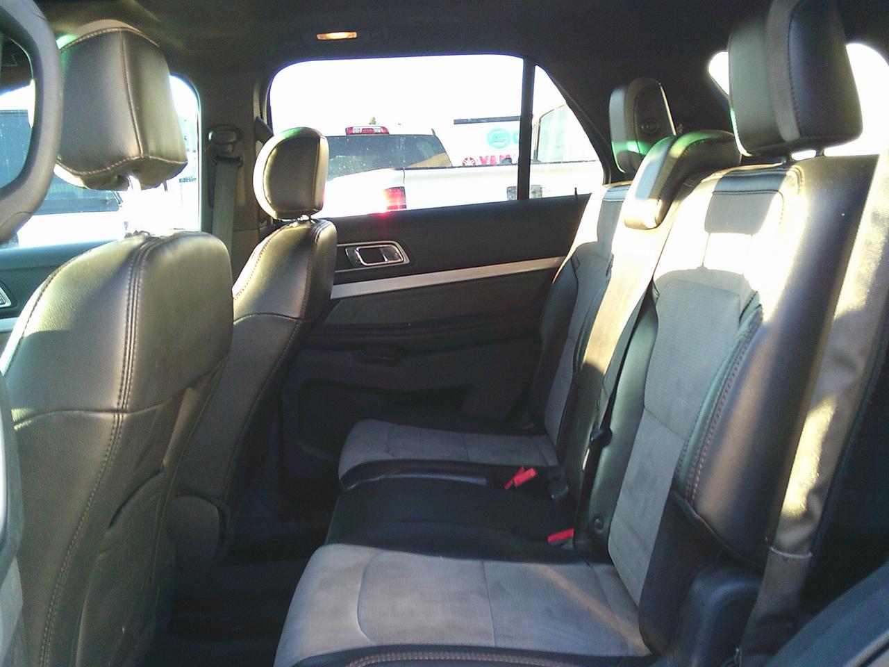 2017 Ford Explorer 4WD XLT 7 Passenger! TOW PKG! Photo