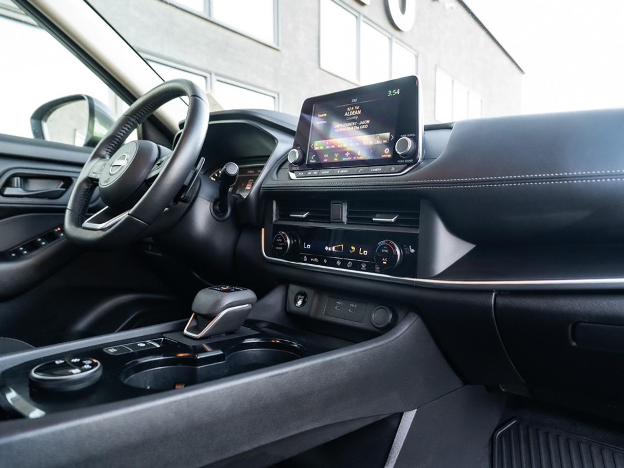 2024 Nissan Rogue AWD S Photo41