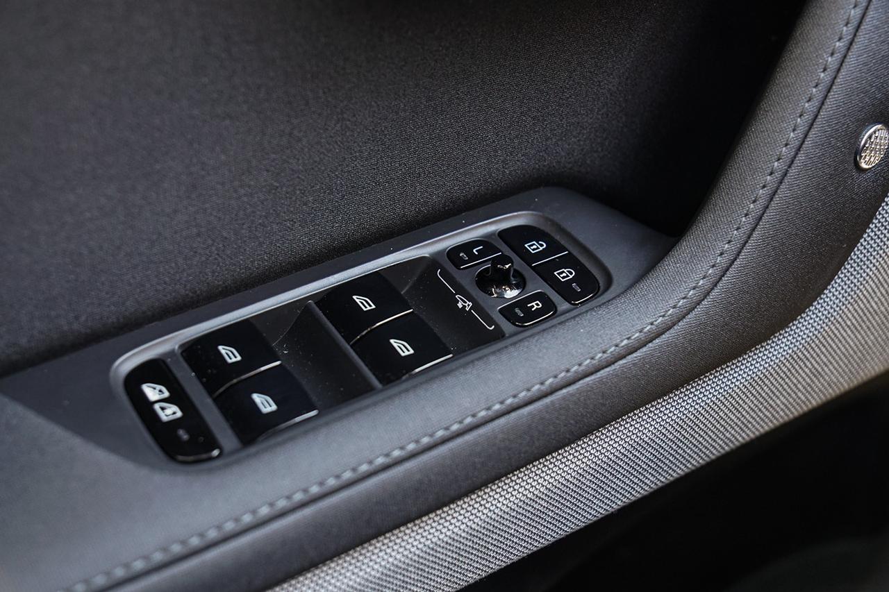 2022 Polestar 2 Long Range Dual Motor | PANO | NAVI | CAM | BSM Photo