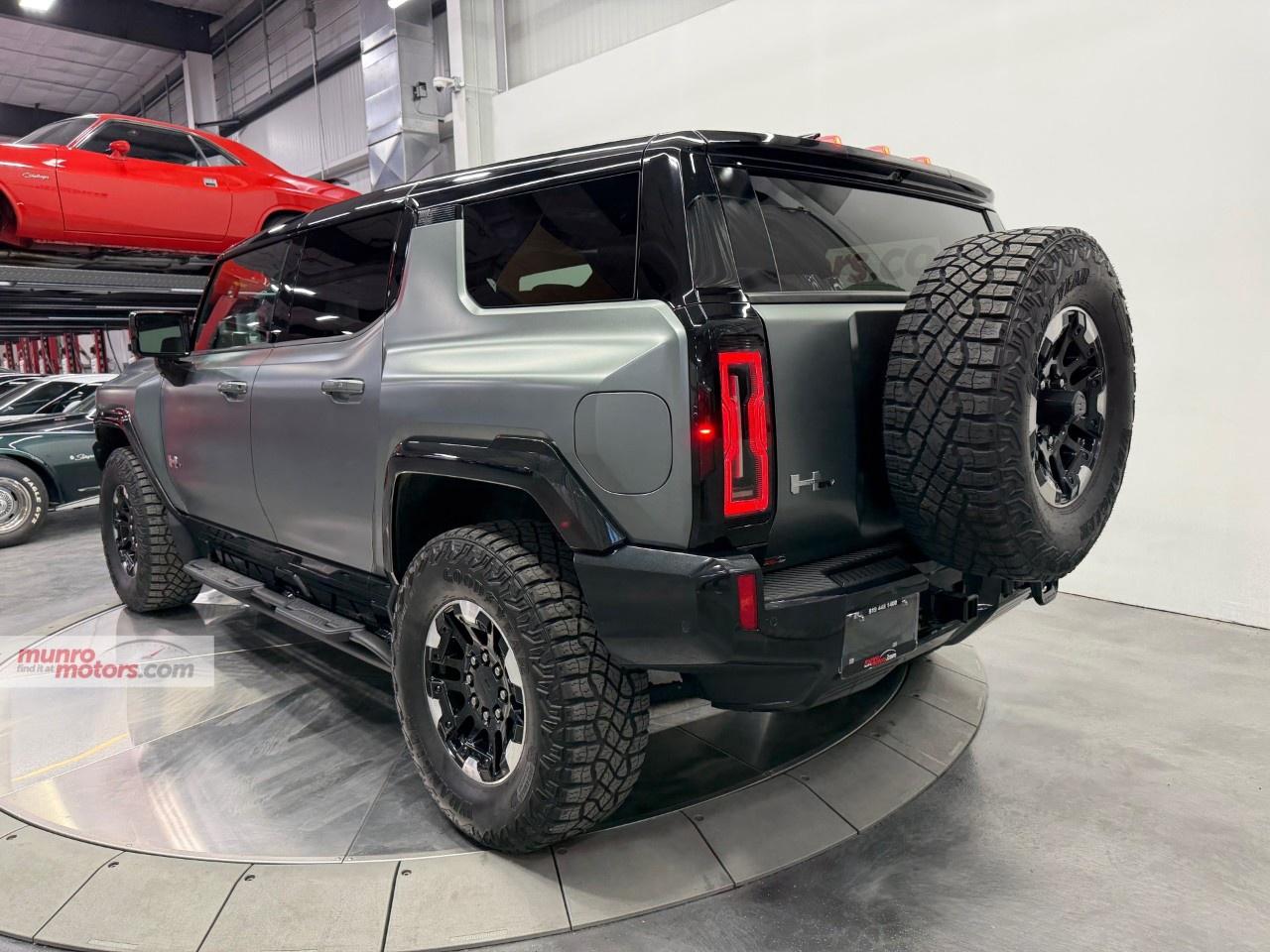 2024 GMC HUMMER EV SUV e4WD 4dr 3X Photo4