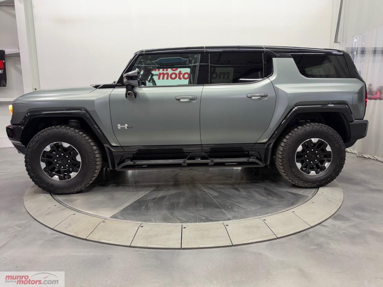 2024 GMC HUMMER EV SUV e4WD 4dr 3X Photo