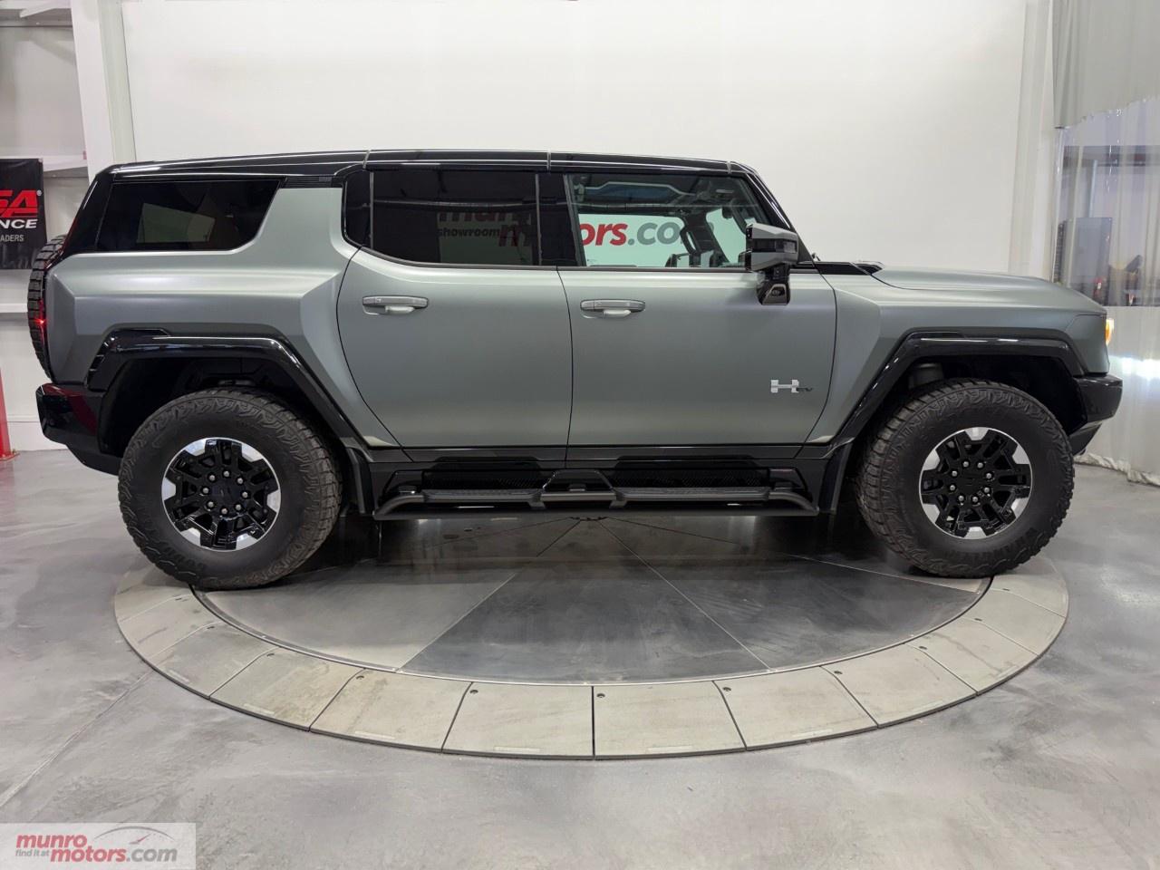 2024 GMC HUMMER EV SUV e4WD 4dr 3X Photo