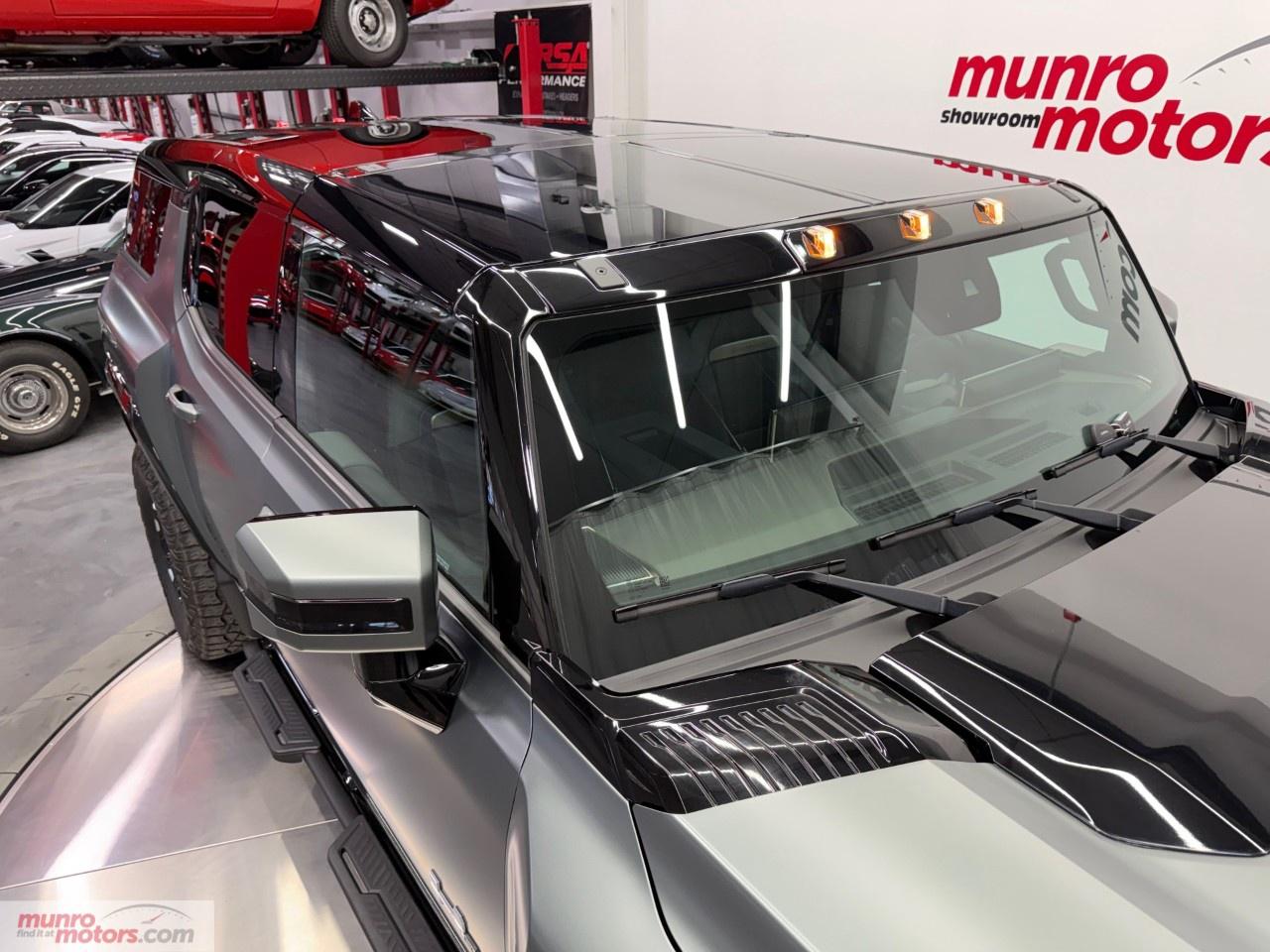 2024 GMC HUMMER EV SUV e4WD 4dr 3X Photo