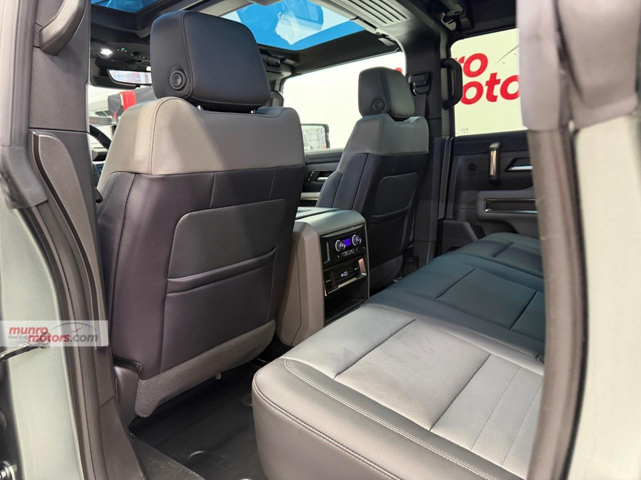 2024 GMC HUMMER EV SUV e4WD 4dr 3X Photo
