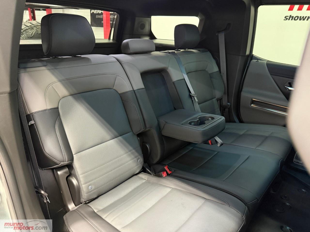 2024 GMC HUMMER EV SUV e4WD 4dr 3X Photo