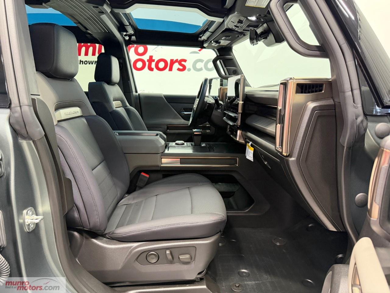 2024 GMC HUMMER EV SUV e4WD 4dr 3X Photo