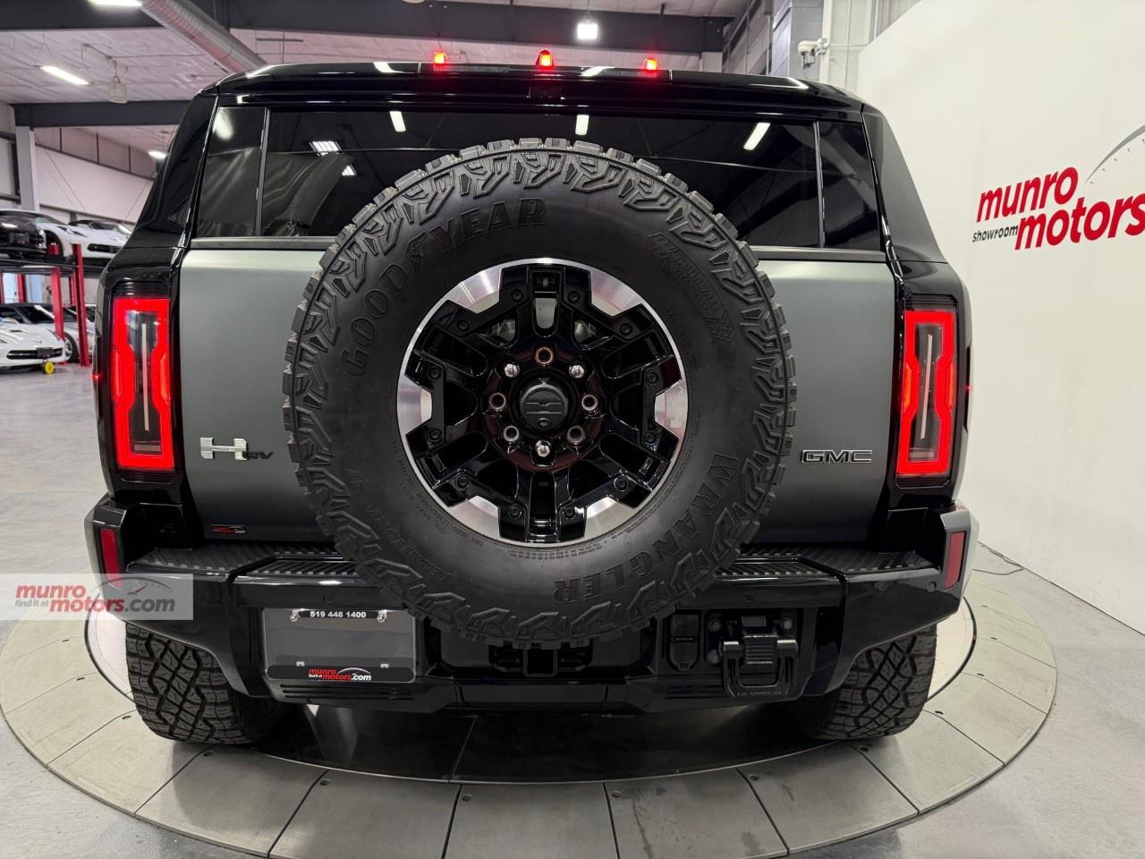 2024 GMC HUMMER EV SUV e4WD 4dr 3X Photo