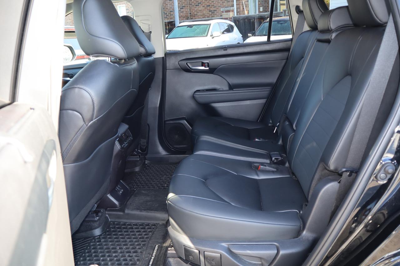 2026 Toyota Highlander HYBRID xle awd Photo