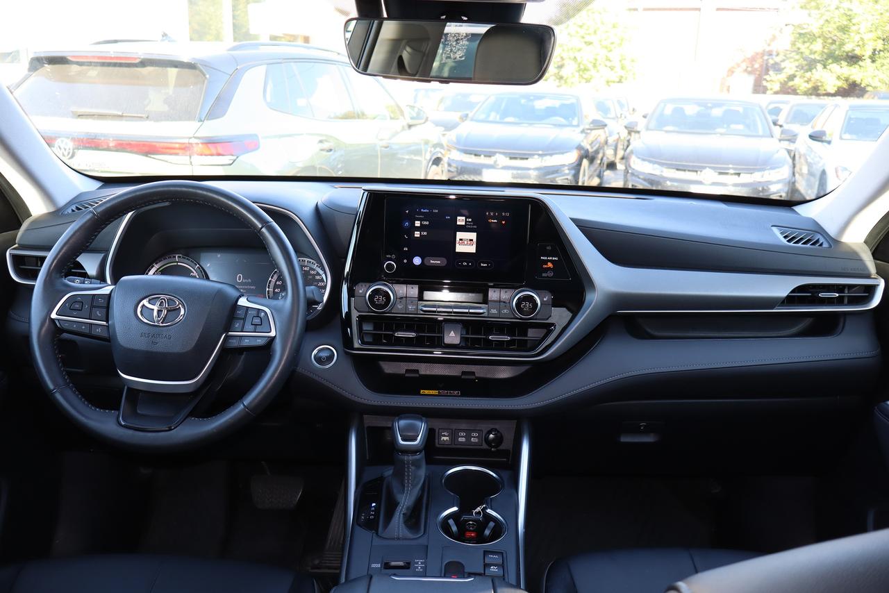 2026 Toyota Highlander HYBRID xle awd Photo