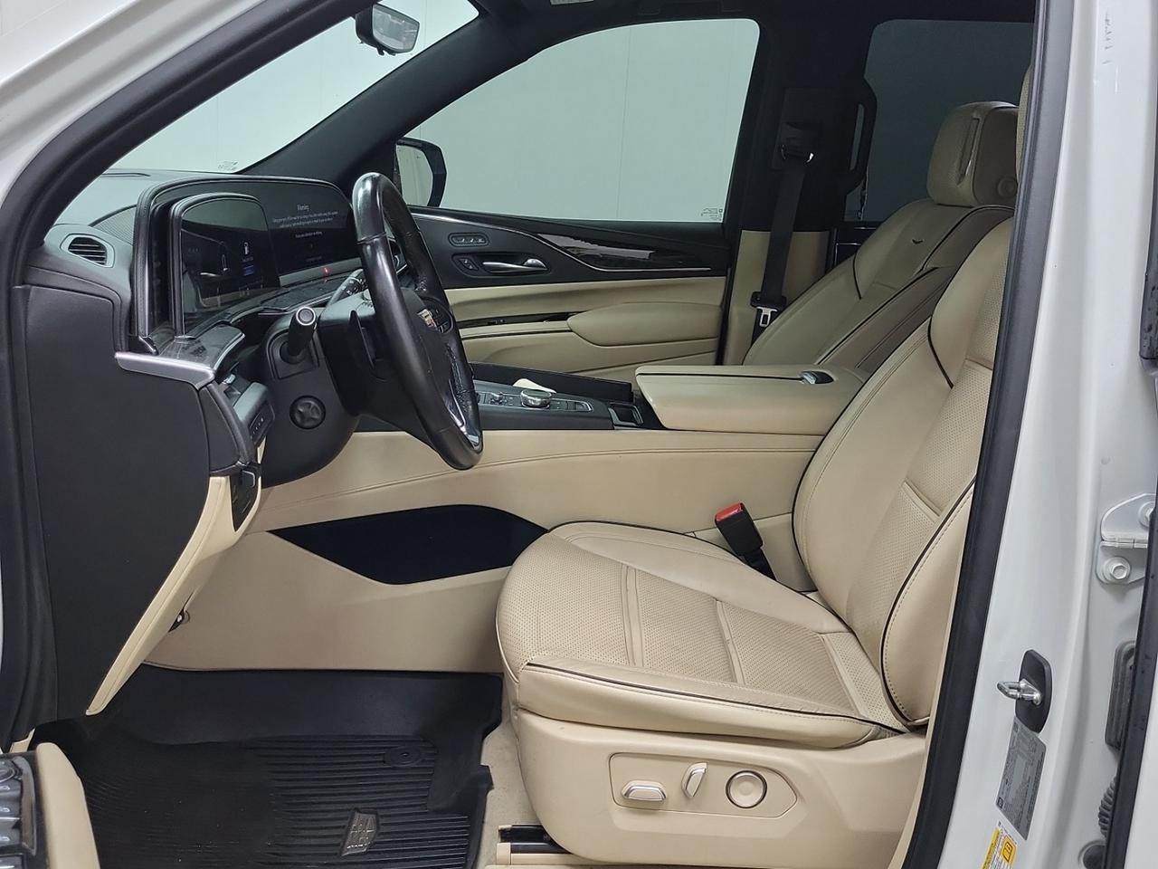 2021 Cadillac Escalade Premium Luxury 4WD|CLEAN CARFAX|7 PASS|HUD|COOLED| Photo
