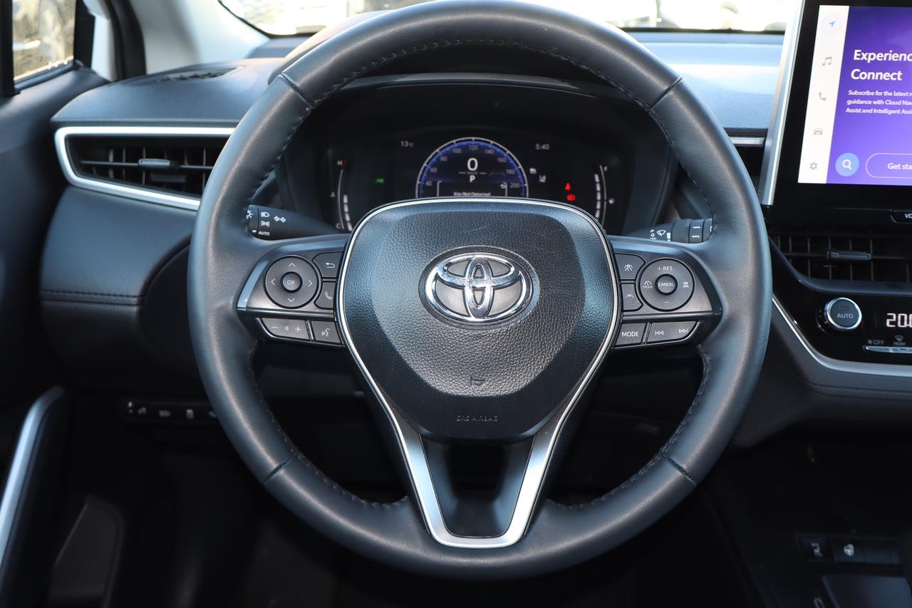 2026 Toyota Corolla Cross LE AWD Photo