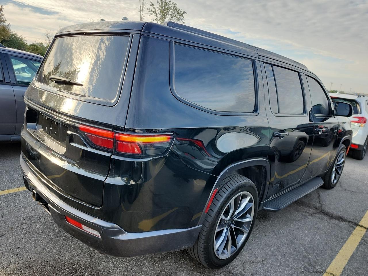 2022 Jeep Wagoneer Series II 4WD|7 PASS|DVD PLAYER|NAVI|ROOF|COOLED Photo5