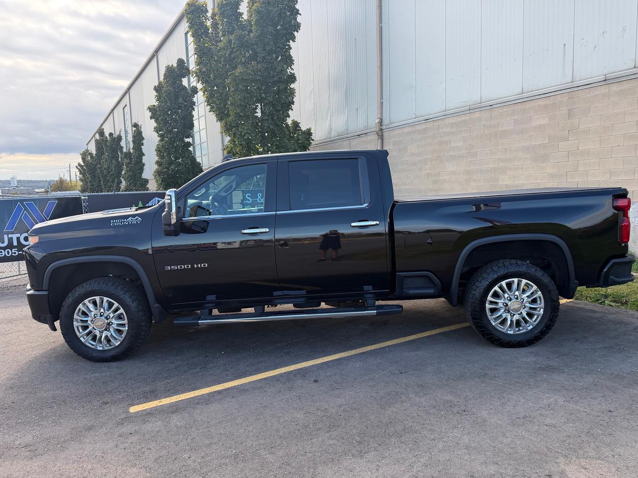 2021 Chevrolet Silverado 3500 High Country *LEATHER - 4X4 CERTIFIED* Photo