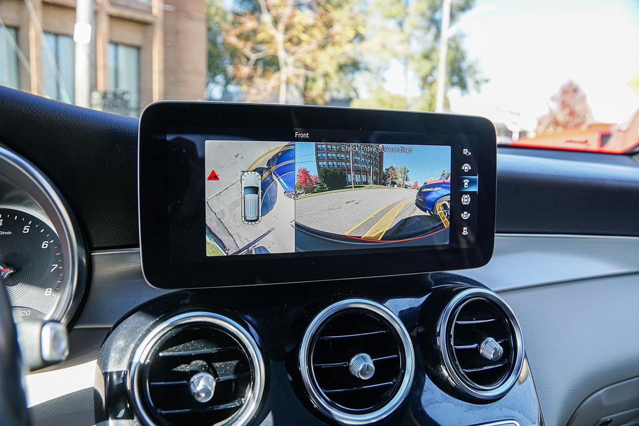 2022 Mercedes-Benz GLC-Class GLC 300 4MATIC |CLEAN CARFAX|NAVI|PANO|BSM|CAM Photo