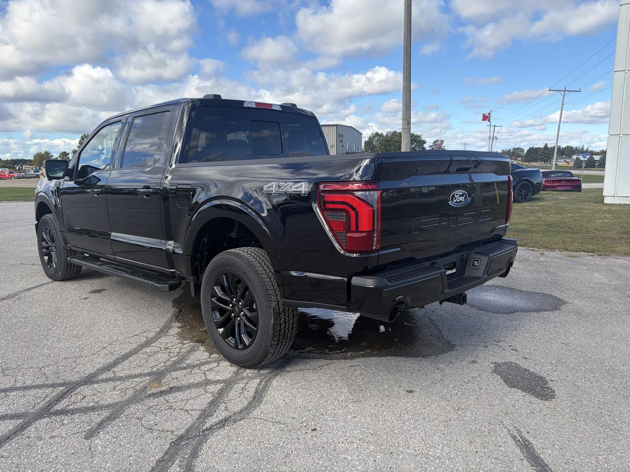 2026 Ford F-150 Lariat SuperCrew 501A 4x4 Photo3