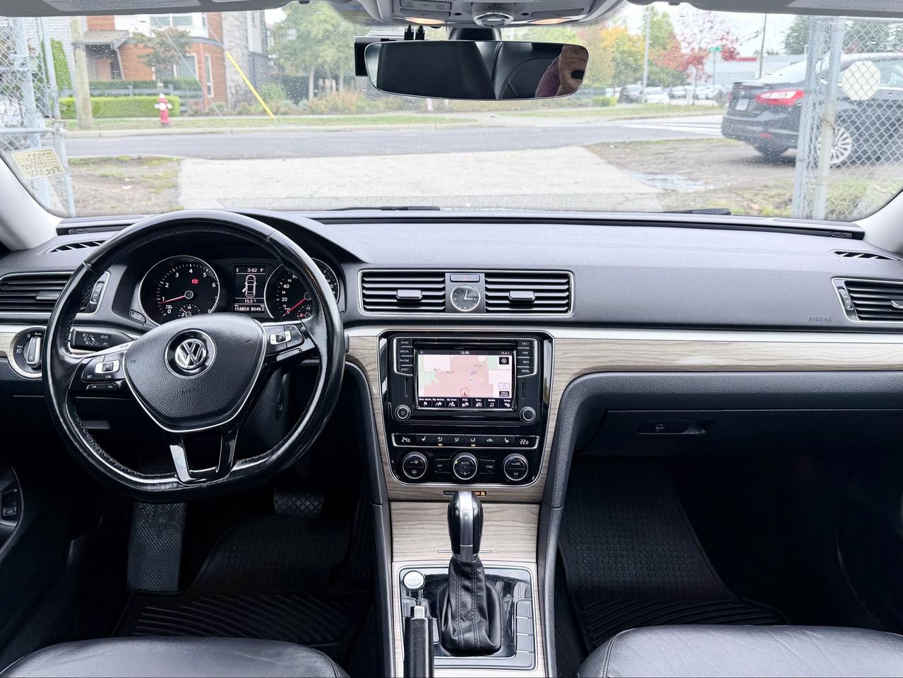 2016 Volkswagen Passat FINANCING AVAILABLE Photo10