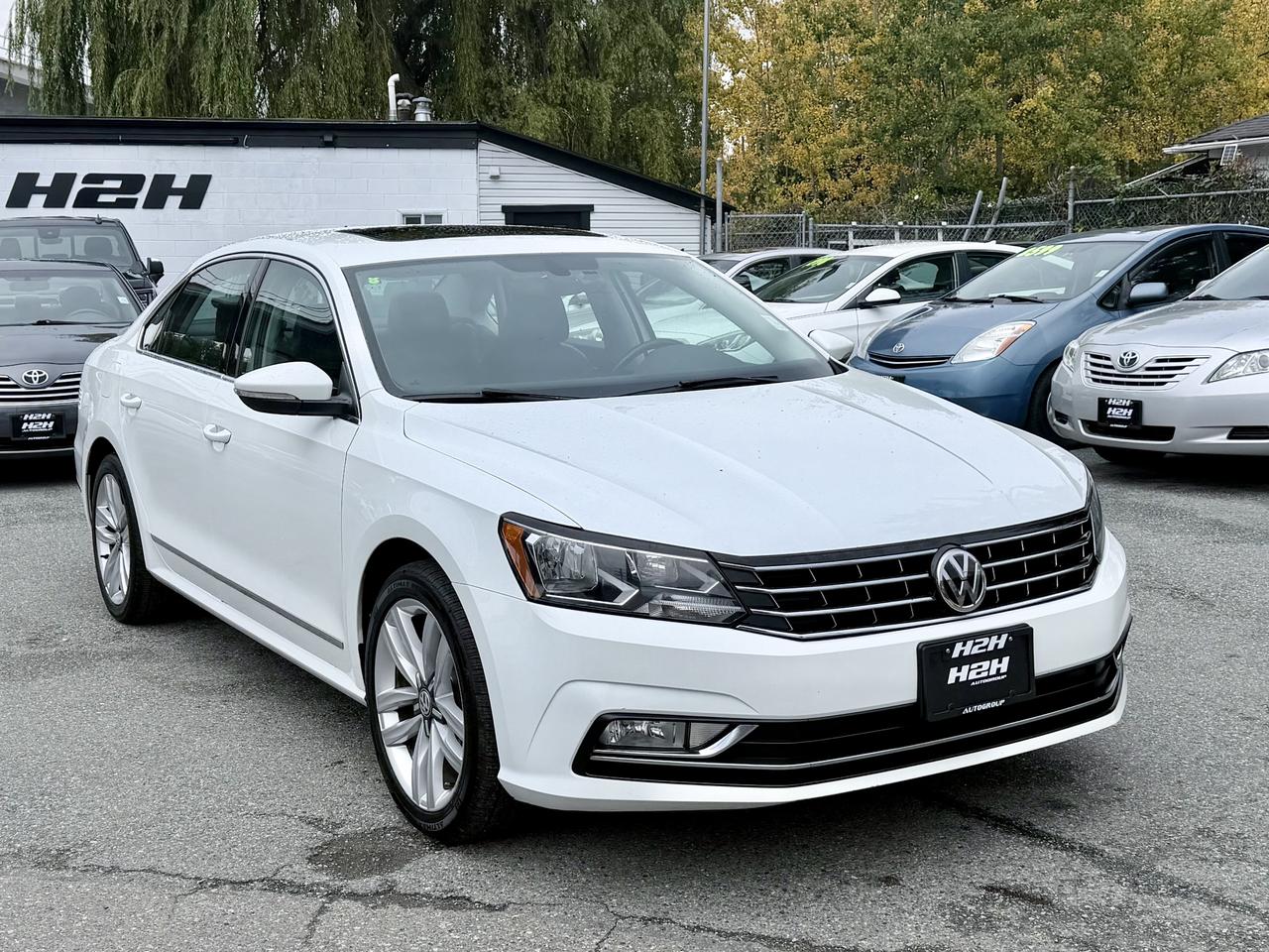 2016 Volkswagen Passat FINANCING AVAILABLE Photo3