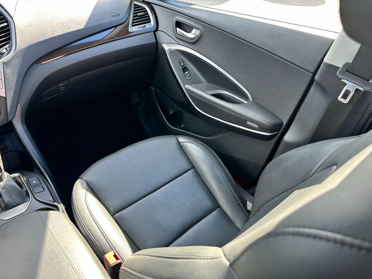 2018 Hyundai Santa Fe Sport LimitedAWD HTD/CLD-Leather PanoRoof RvCam XM NAV Photo