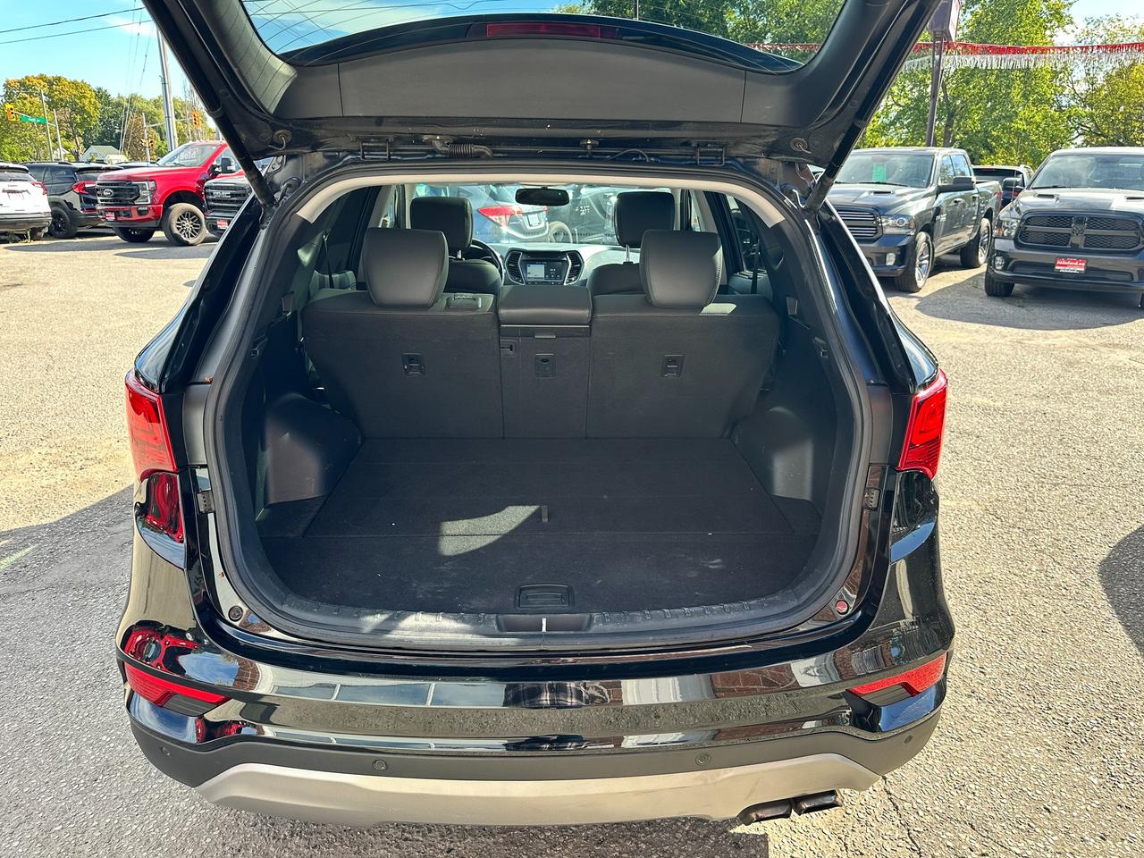 2018 Hyundai Santa Fe Sport LimitedAWD HTD/CLD-Leather PanoRoof RvCam XM NAV Photo