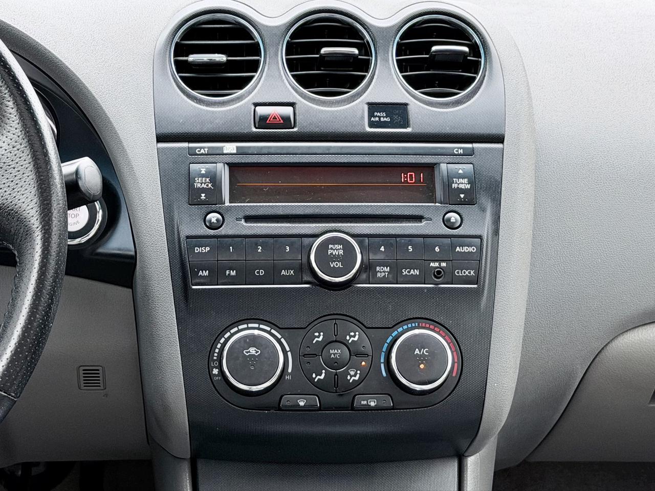 2010 Nissan Altima FINANCING AVAILABLE Photo13