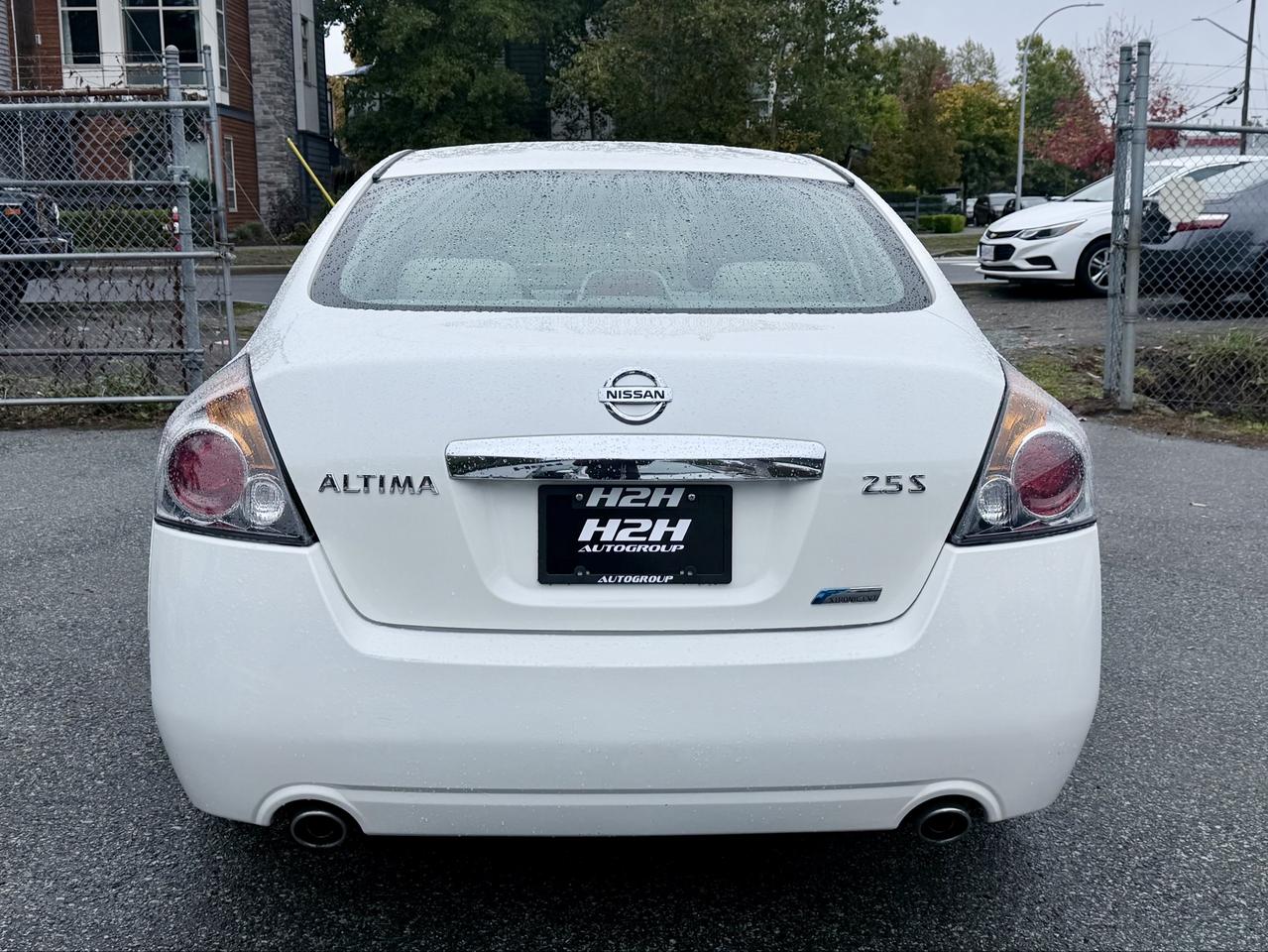 2010 Nissan Altima FINANCING AVAILABLE Photo6
