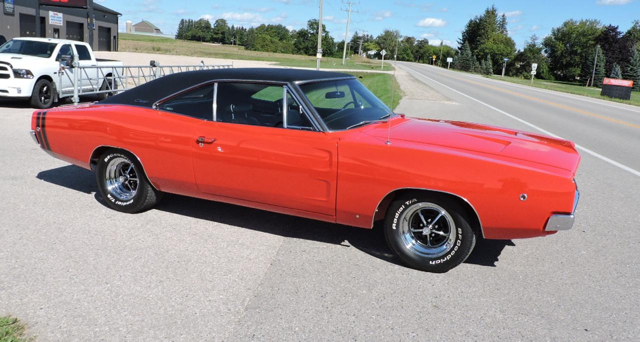 1968 Dodge Charger RT 440 Automatic A/C Stunning  With 3-YR Warranty Photo3