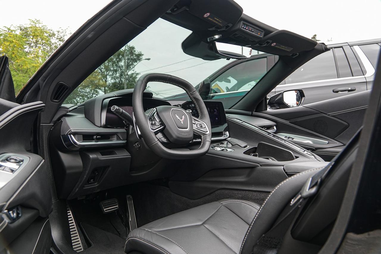 2024 Chevrolet Corvette 1LT STINGRAY COUPE|MANUAL CONVERTIBLE|NAVI|490 HP! Photo