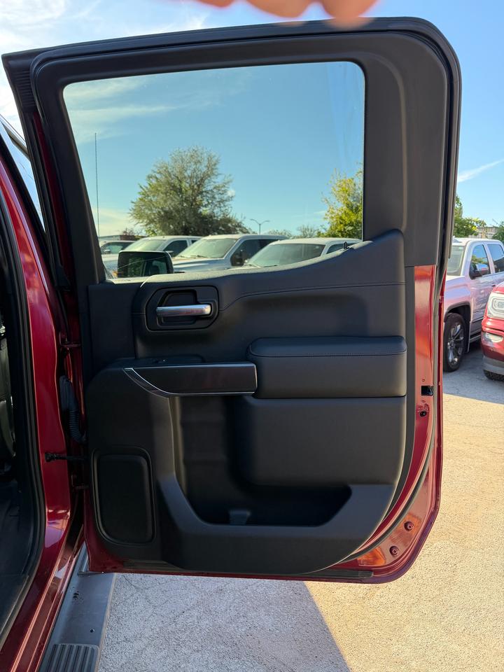 2019 GMC Sierra 1500 4WD Crew Cab 147" AT4 Photo