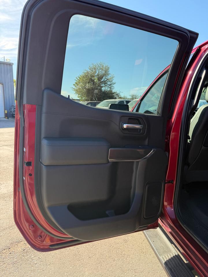 2019 GMC Sierra 1500 4WD Crew Cab 147" AT4 Photo