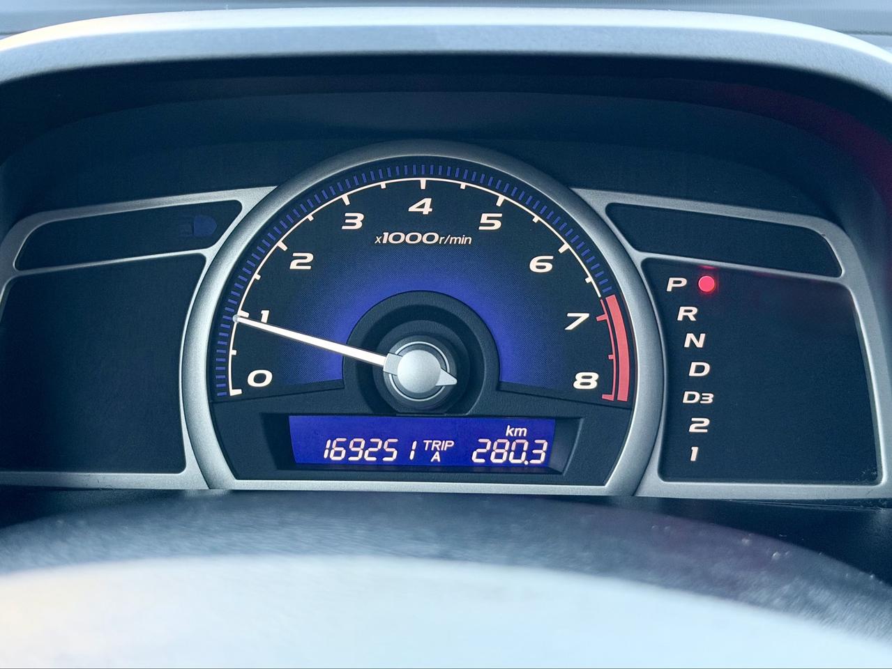 2010 Honda Civic FINANCING AVAILABLE Photo12