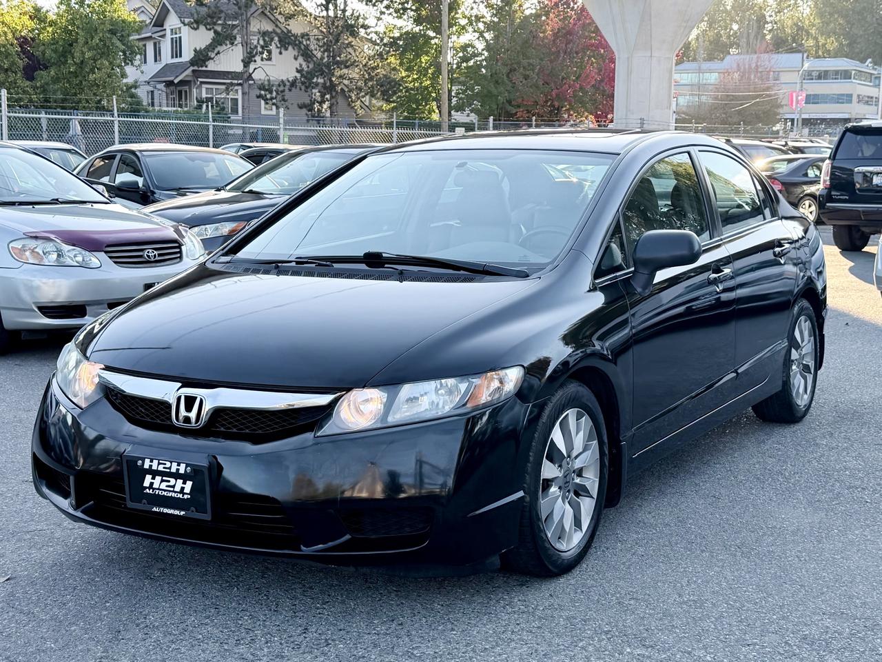 2010 Honda Civic FINANCING AVAILABLE Photo2