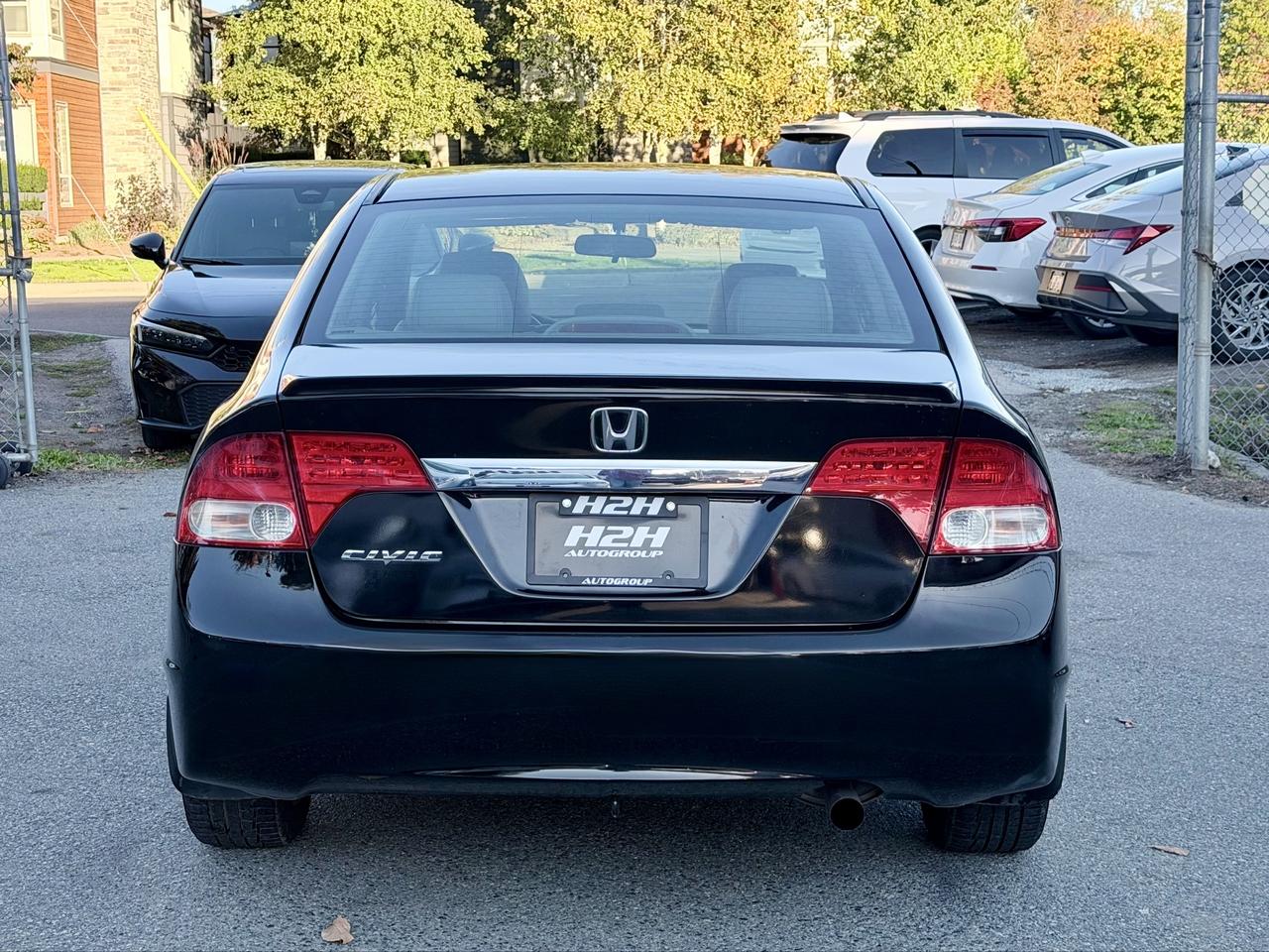2010 Honda Civic FINANCING AVAILABLE Photo7