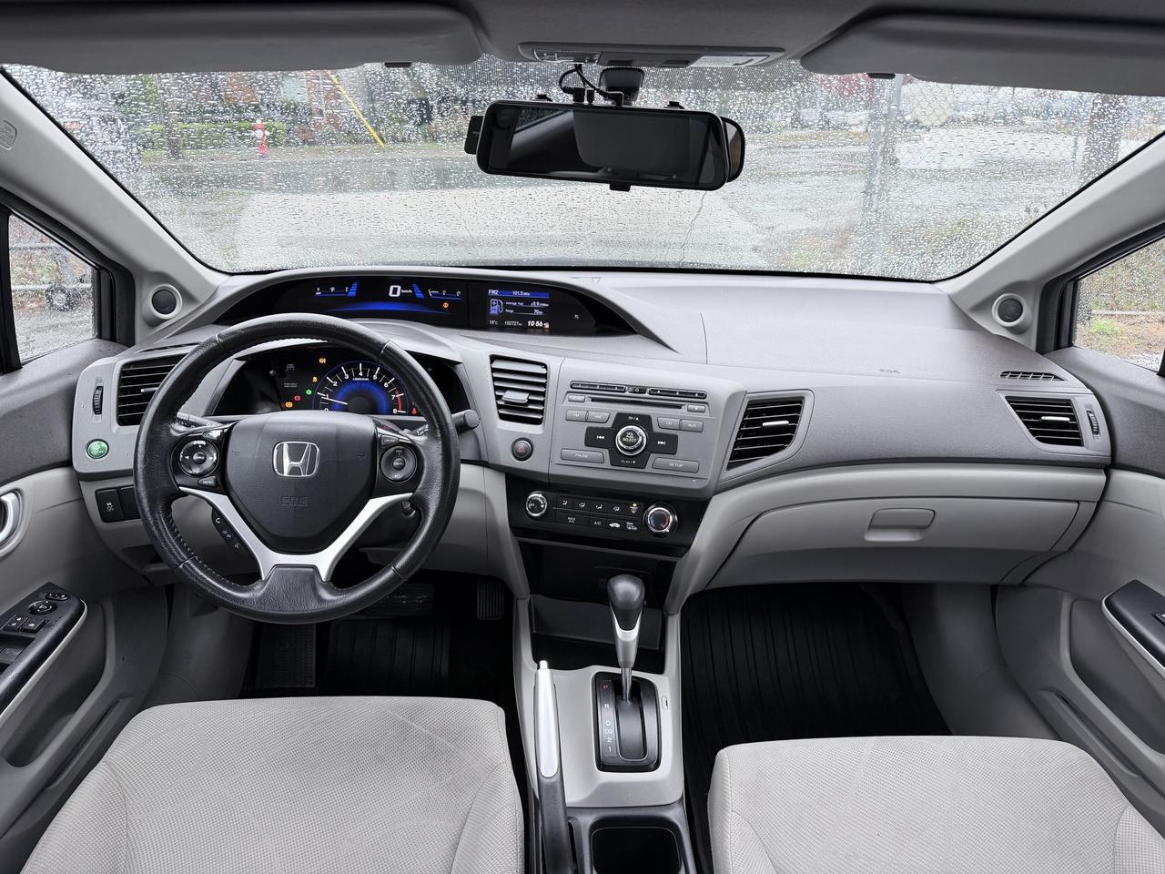 2012 Honda Civic FINANCING AVAILABLE Photo10