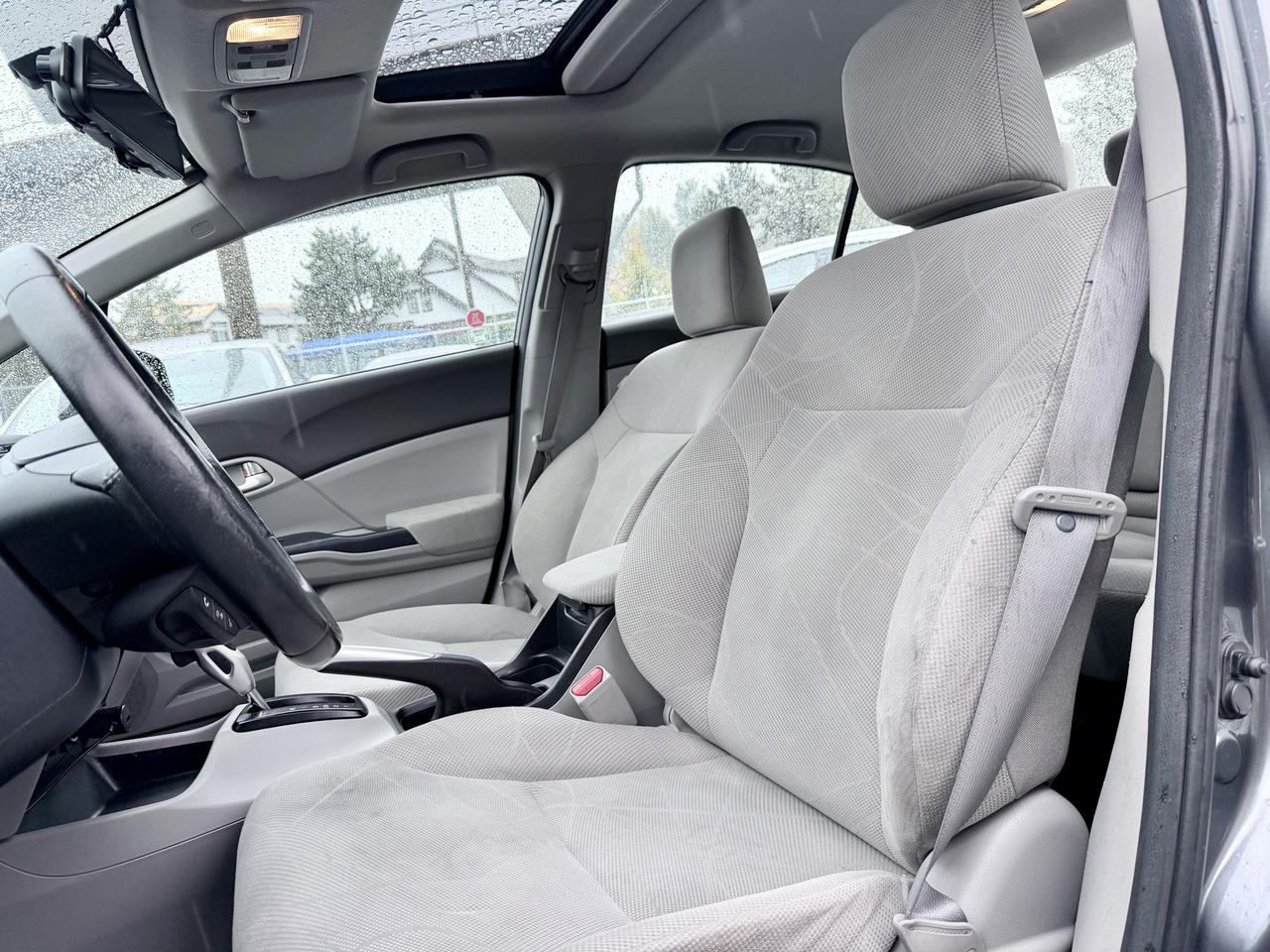 2012 Honda Civic FINANCING AVAILABLE Photo9