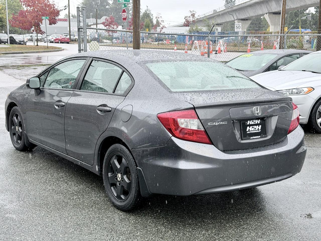 2012 Honda Civic FINANCING AVAILABLE Photo7