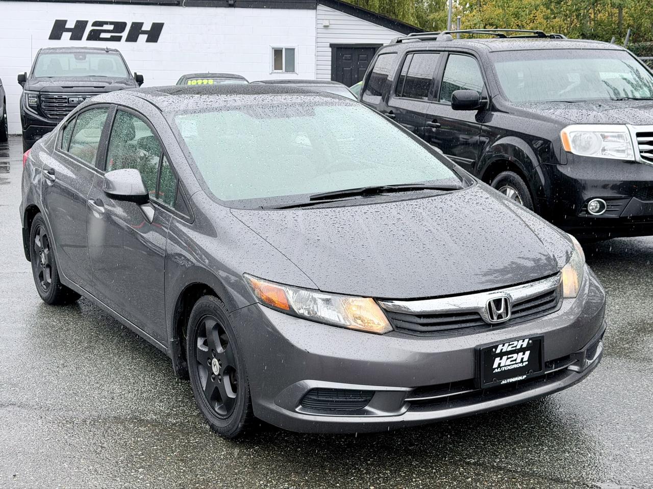 2012 Honda Civic FINANCING AVAILABLE Photo3