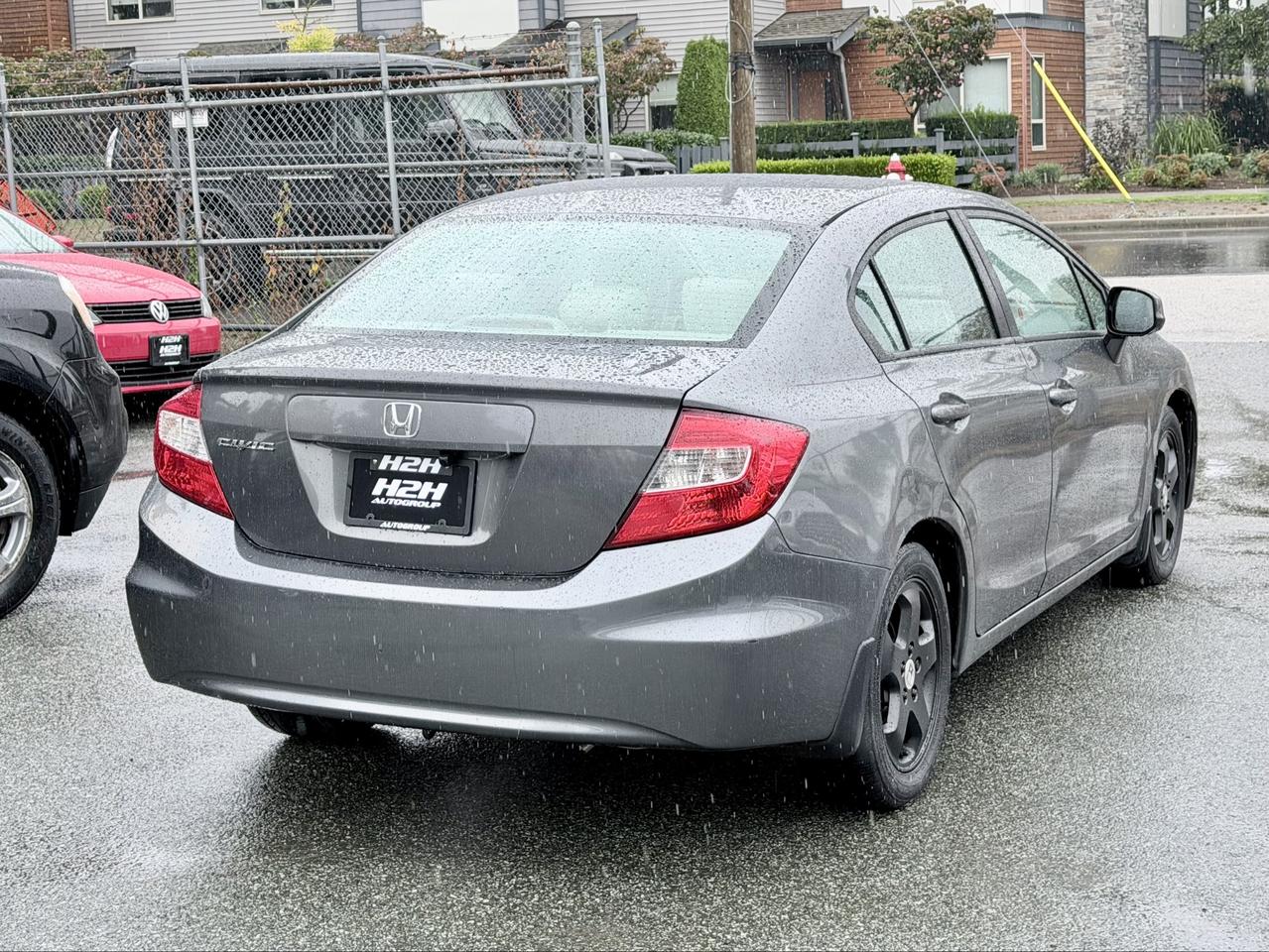 2012 Honda Civic FINANCING AVAILABLE Photo5