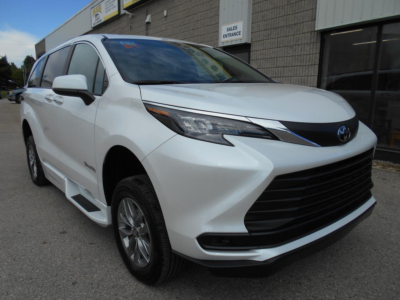 2026 Toyota Sienna XLE-Wheelchair Accessible Side Entry-Power Photo
