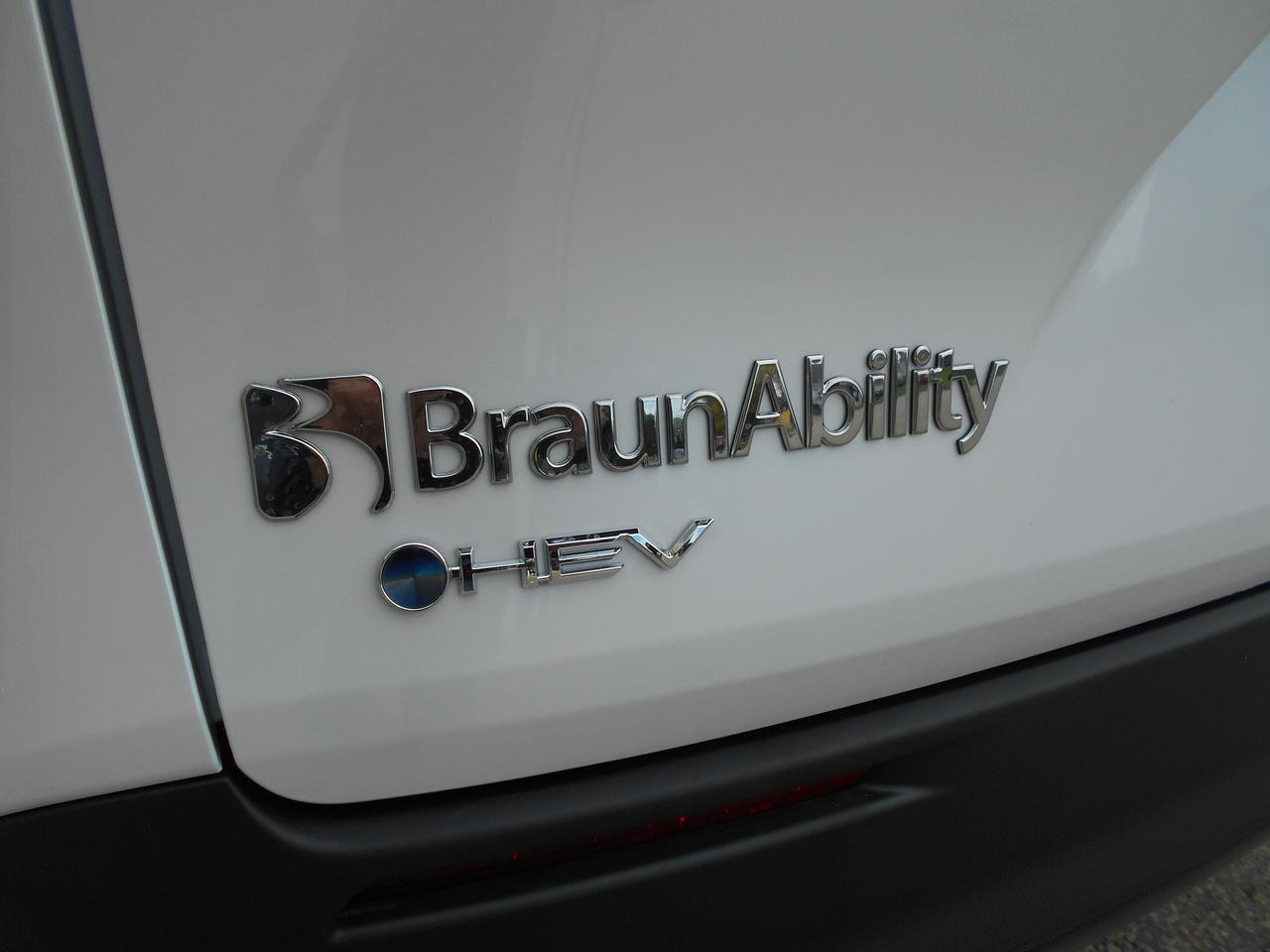 2026 Toyota Sienna XLE-Wheelchair Accessible Side Entry-Power Photo